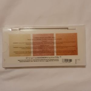 Victoria secret cheek highlighter trio